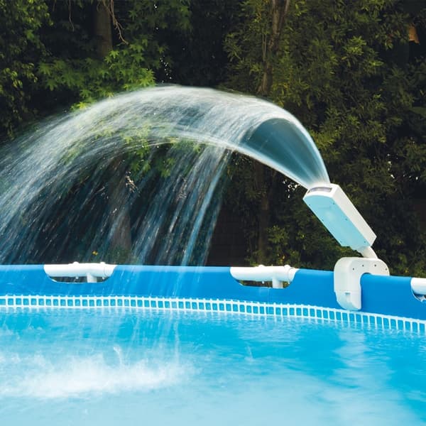 Intex - suihkulähde ja suodatinpumppu 5678 l/h & WAYS kuurausharja