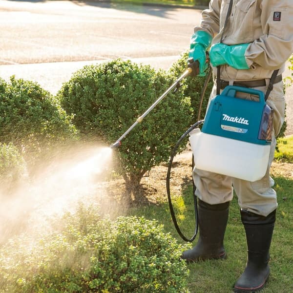 Vesisumutin Makita DUS054Z