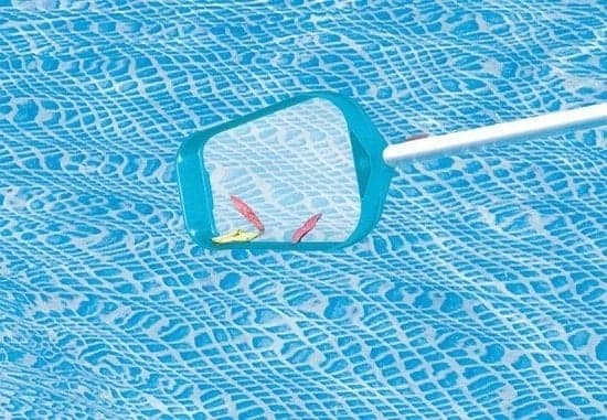 Intex Poolrensningssæt med teleskopisk stang til store pooler op til 279cm
