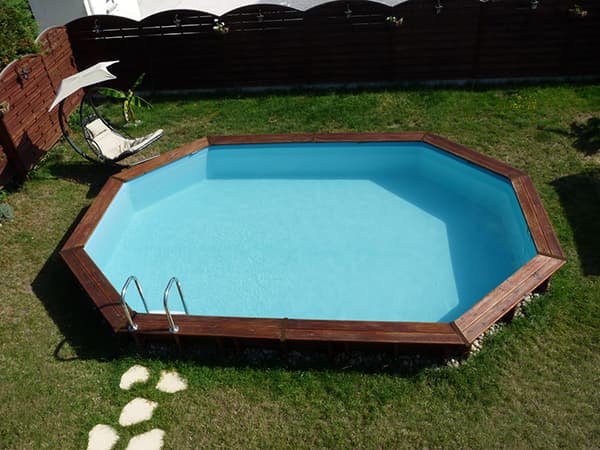 Familypool 632x335/130 Oval