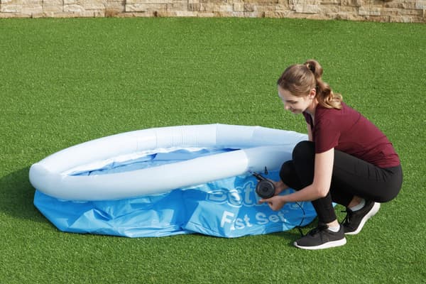 Bestway swimmingpool - Fast sæt - 244 x 66 cm - Inklusiv WAYS vedligeholdelsespakke