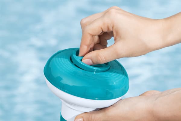 Lille flyder, Bestway 58210 pool kemikalie dispenser