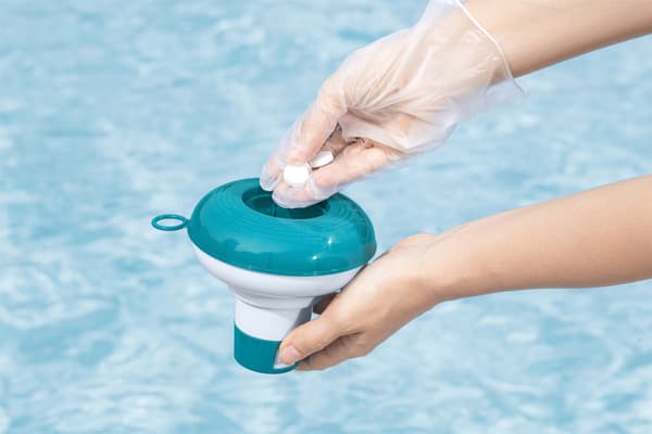 Lille flyder, Bestway 58210 pool kemikalie dispenser