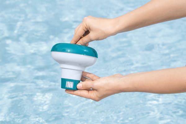 Lille flyder, Bestway 58210 pool kemikalie dispenser