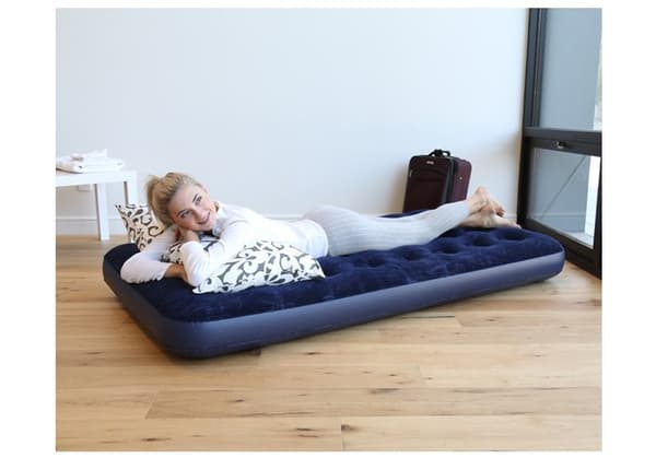 Enkel uppblåsbar madrass 185cm 76cm x 22cm Bestway 67000