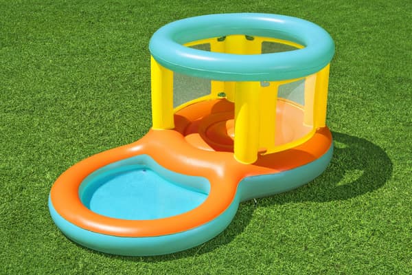 Oppustelig trampolin til børn 239 x 149 x 102 cm Bestway 52385