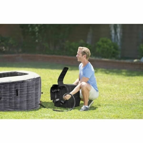 Ilmatäytteinen spa Intex 795 L