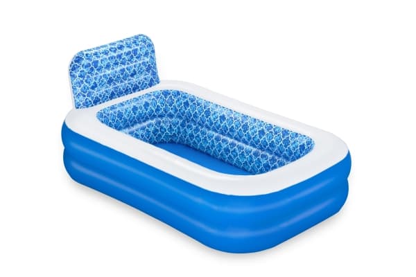 " Bestway Waterfall Oasis -allas, jossa on vesisumutin " Bestway Waterfall Oasis -allas, jossa on vesisumutin