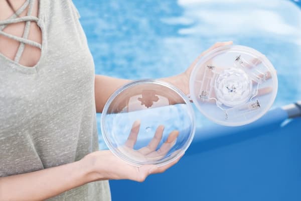 Flowclear Flytande LED-Ljus till Pool