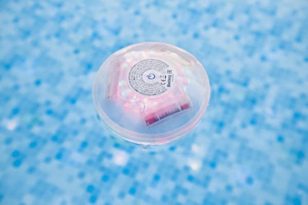 Flowclear Flytande LED-Ljus till Pool