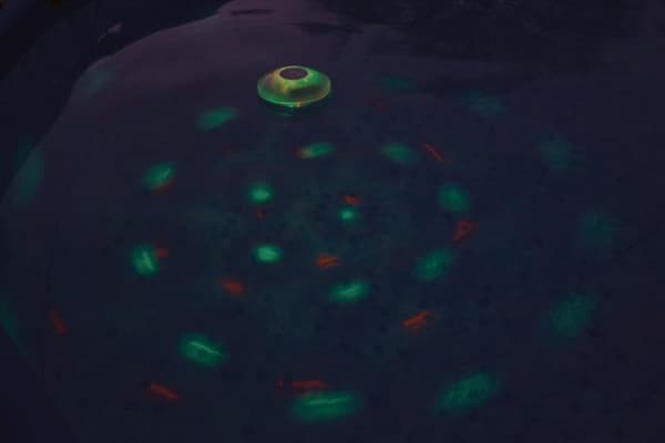 Flowclear Flytande LED-Ljus till Pool