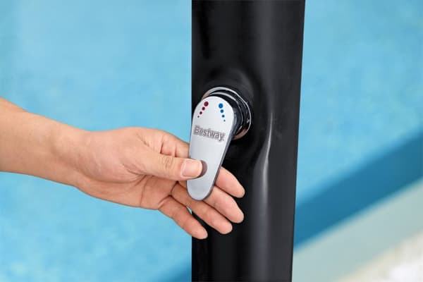 Bestway SolarFlow soldusch med varmvattentank 20 L