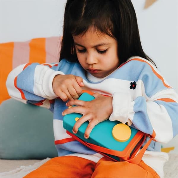 Skyddsskal - Lunii - Odile Gul - Flexibelt silikon - Tvättbar - Inbyggt handtag