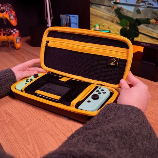 Bärväska - FRTEC - One Piece Storage Bag - Fodral för Nintendo Switch, OLED och Lite