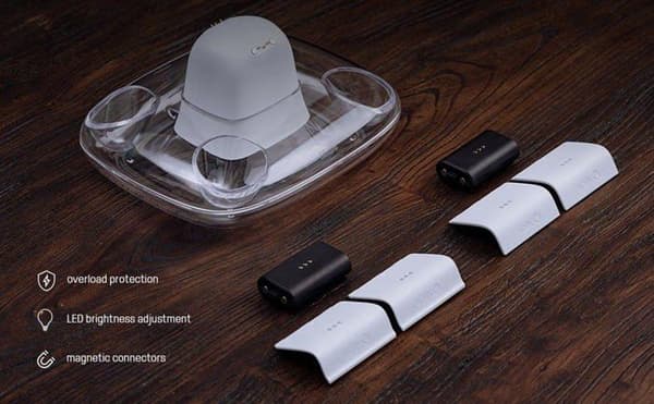 8bitdo dubbel laddningsdocka för trådlösa Xbox-kontroller Vit. EU-PLUGS STRÖMADAPTER, BATTERIER INGÅR