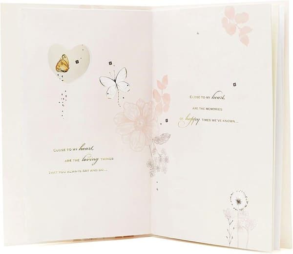 Gibson - 535880-0-1 - UK Greetings Birthday Card for Women, Butterfly Design, 194 x 295 mm