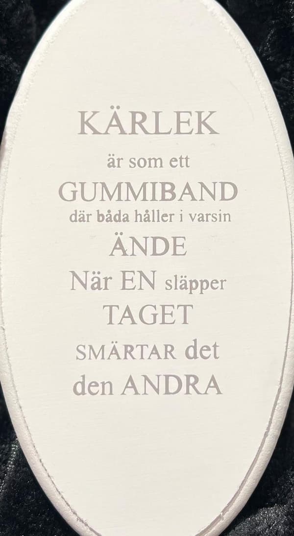 Skylt Kärlek Vit 15x8 cm