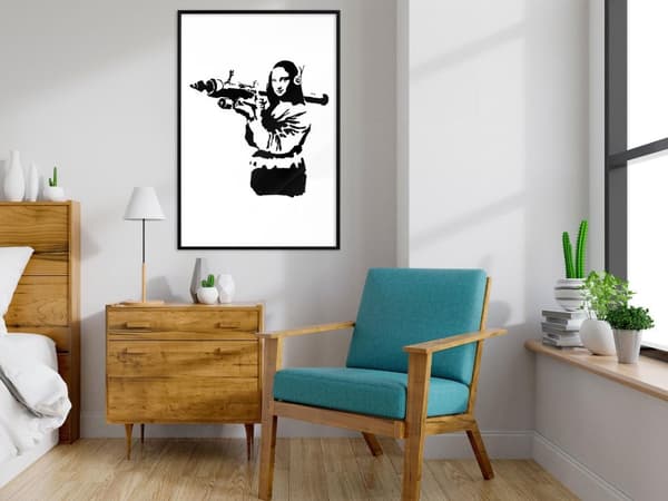 Inramad Poster / Tavla - Banksy: Mona Lisa with Bazooka II