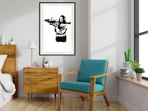 Inramad Poster / Tavla - Banksy: Mona Lisa with Bazooka II