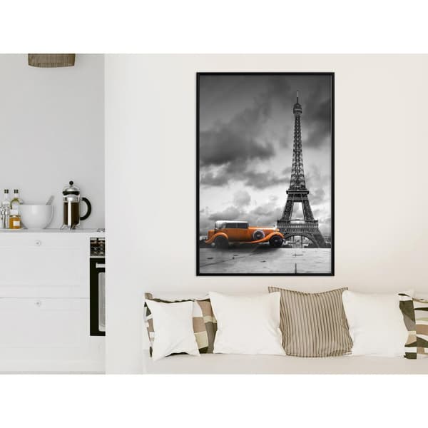 Inramad Poster / Tavla - Under the Eiffel Tower