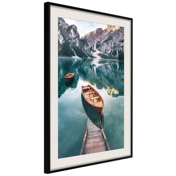 Inramad Poster / Tavla - Lake in a Mountain Valley Svart ram med passepartout 20x30