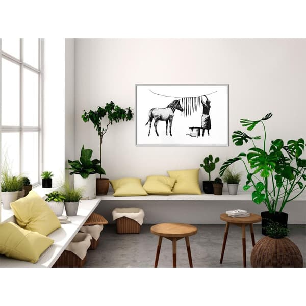 Inramad Poster / Tavla - Banksy: Washing Zebra Stripes