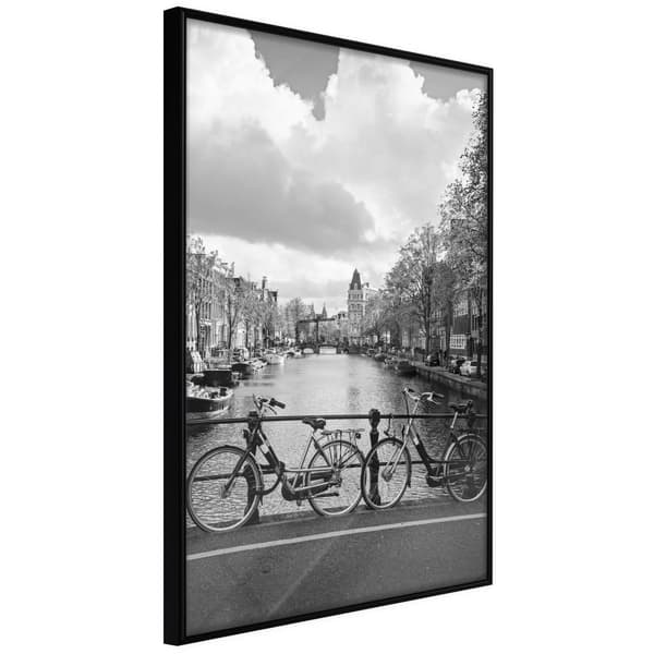 Inramad Poster / Tavla - Bicycles Against Canal