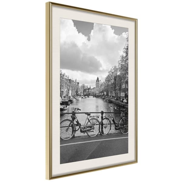 Inramad Poster / Tavla - Bicycles Against Canal