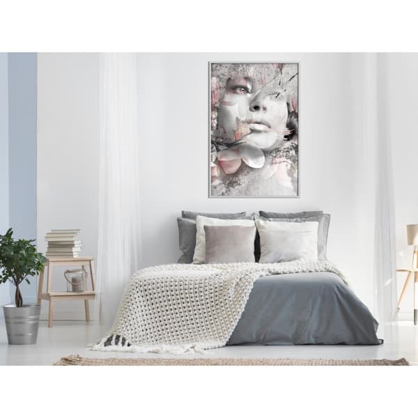 Inramad Poster / Tavla - Lady in the Flowers