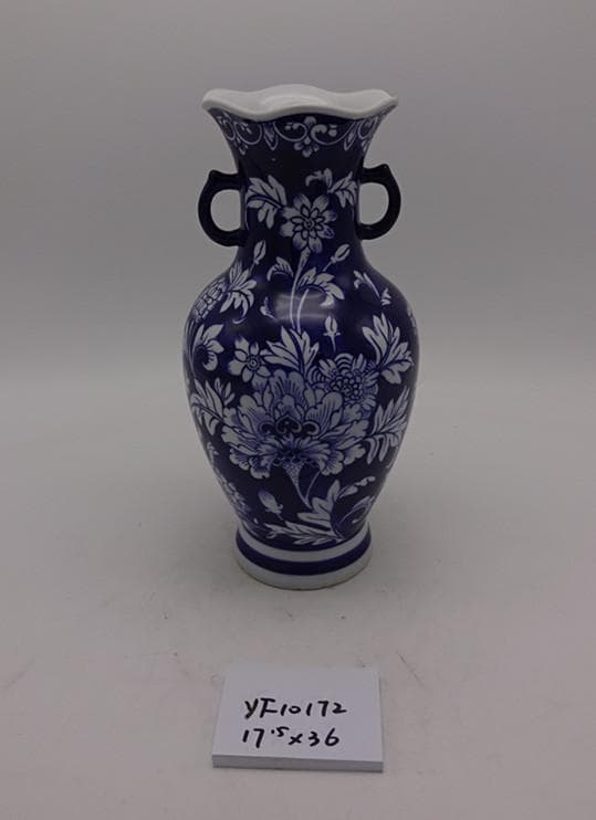Fancy vase in hand-painted ceramic