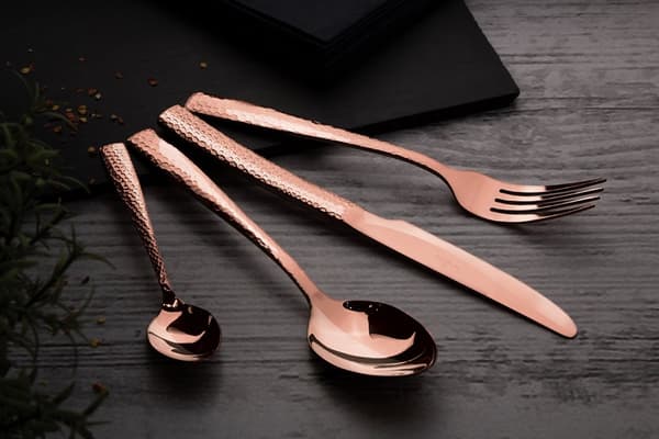 BESTÄCK 24 DELAR. BERLINGER HAUS BH-2617 ROSE GULD