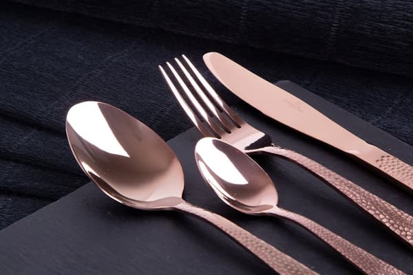 BESTÄCK 24 DELAR. BERLINGER HAUS BH-2617 ROSE GULD
