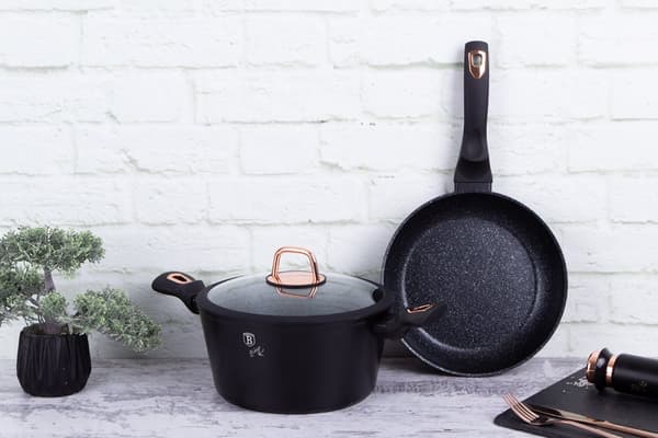 PUTKU JA PANNA BERLINGER HAUS BH-7741 BLACK ROSE
