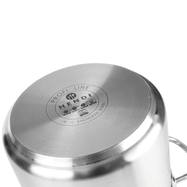Profi Line medium kastrull med lock, 7 l diameter. 240 x 150 h - Hendi 831403
