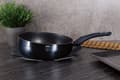 Pikkukuva 3 / 5: KÄÄNTÄVÄ WOK-PANA 26 cm BERLINGER HAUS BH-1881