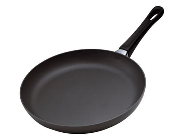 Scanpan 24 cm paistinpannu kannella - Classic