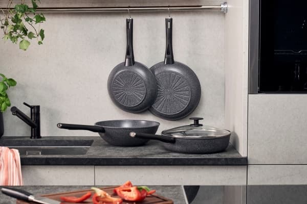 ZWILLING Terreno Plus Ceramic Stegepande, 24 cm, Aluminium, Titanium forstærket keramisk non-stick-belægning