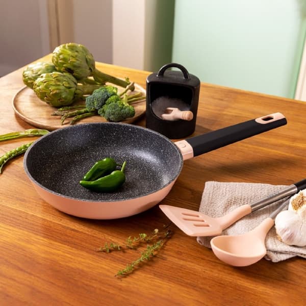 Cecotec Set of 18-22-26 cm frying pans made of high quality cast aluminium, with 5 layers and Select Teflon™ Nonstick Coating, PFOA-free, with Full I