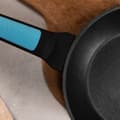 Miniatyrbild 4 av 5: Cecotec 28 cm frying pan made of high quality forged aluminium, with 6 layers and Platinum Plus Teflon™ Nonstick Coating, PFOA free, with Full Induct