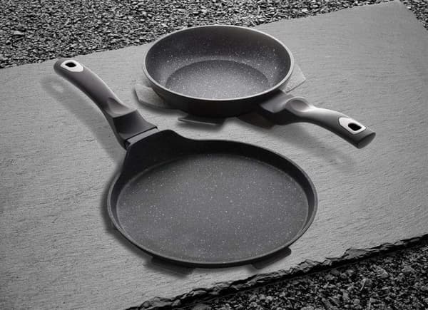 GRANIITTIPUOLA LENNUKKAUKSIIN 25cm BERLINGER HAUS BLACK SILVER BH-1849