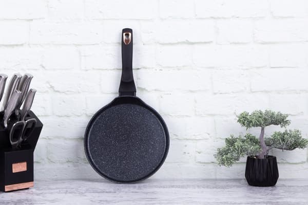 GRANIITTIPUOJA LENNUKKAUKSIIN 25 cm BERLINGER HAUS BLACK ROSE BH-1639