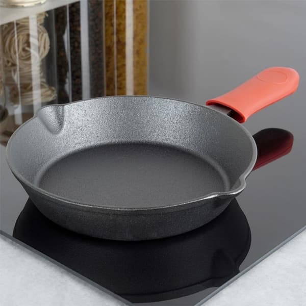 GJUTJÄRNSSTEKPANNA 20cm MED SILIKONKLÄDD GJUTLINJE 199034