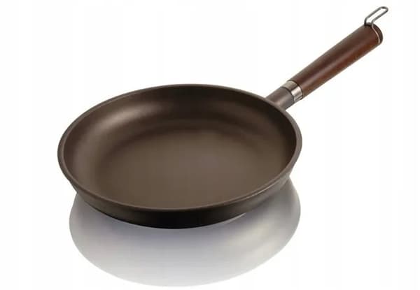 ITALIENSK TITANSTEKPANNA 24 CM. PL. GAS.