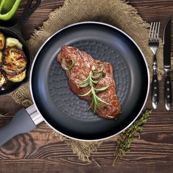BRUKT Teflonstekepanne TM Home Ø 24 cm (Fikset A)
