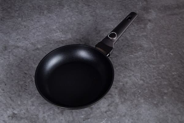 Berlinger Haus Titan Stekpanna 24cm Bh-6568 Primal Gloss Lumarko!