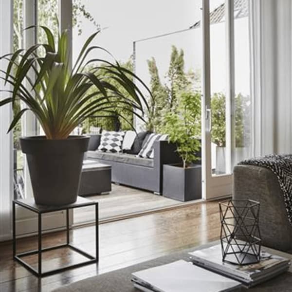 Capi Plantepotte Urban Smooth kvadratisk 40x40x40 cm svart KBL903