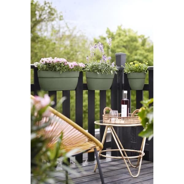 ELHO - Blomkruka - Vibia Campana Easy Hanger Large - Pistaschgrön - Utebalkong - L 24,1 x B 46 x H 26,5 cm
