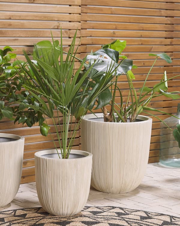 Plantekrukke Beige Polyresin Høy Blomsterplantekar 48 x 44 cm Moderne Minimalistisk Utendørs Innendørs Dekor Tilbehør