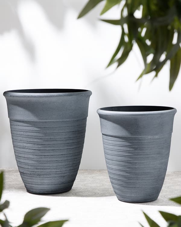 Sett med 2 blomsterpotter Grå Steinblanding Polyresin ø 43 cm Ensfarget Værbestandig Tilbehør Dekorasjon Hage Utendørs