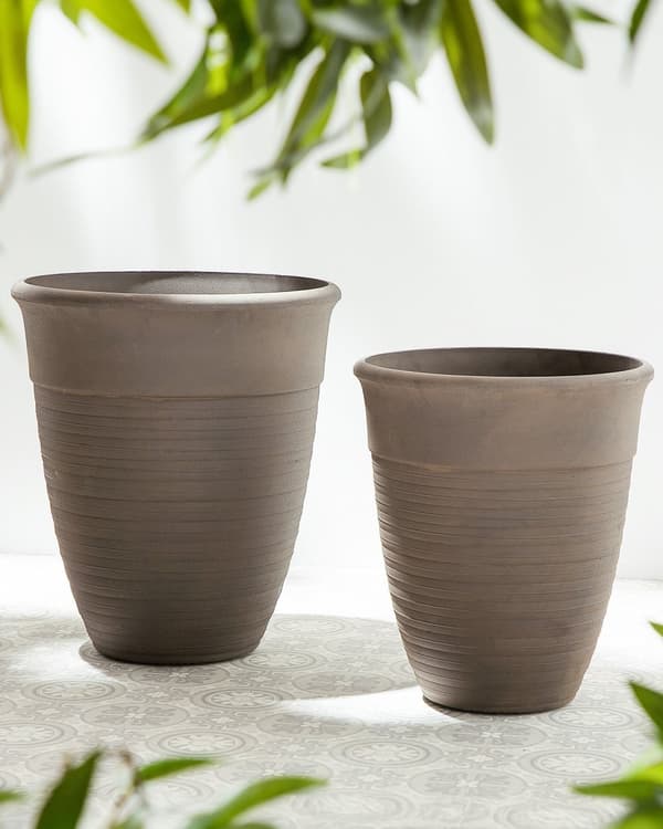 Uppsättning med 2 Blomkrukor Planteringskärl Solid Brun Stenblandning Polyresin Kvadratisk ø 43 cm Väderbeständig